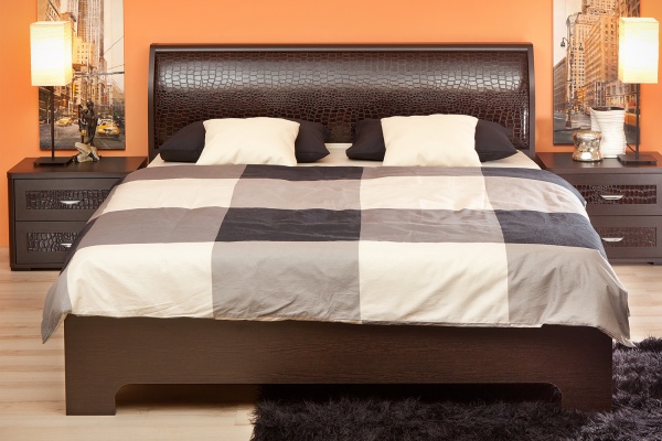 Односпальная кровать - 3 с основанием  90х200 коричневая Парма Кураж
